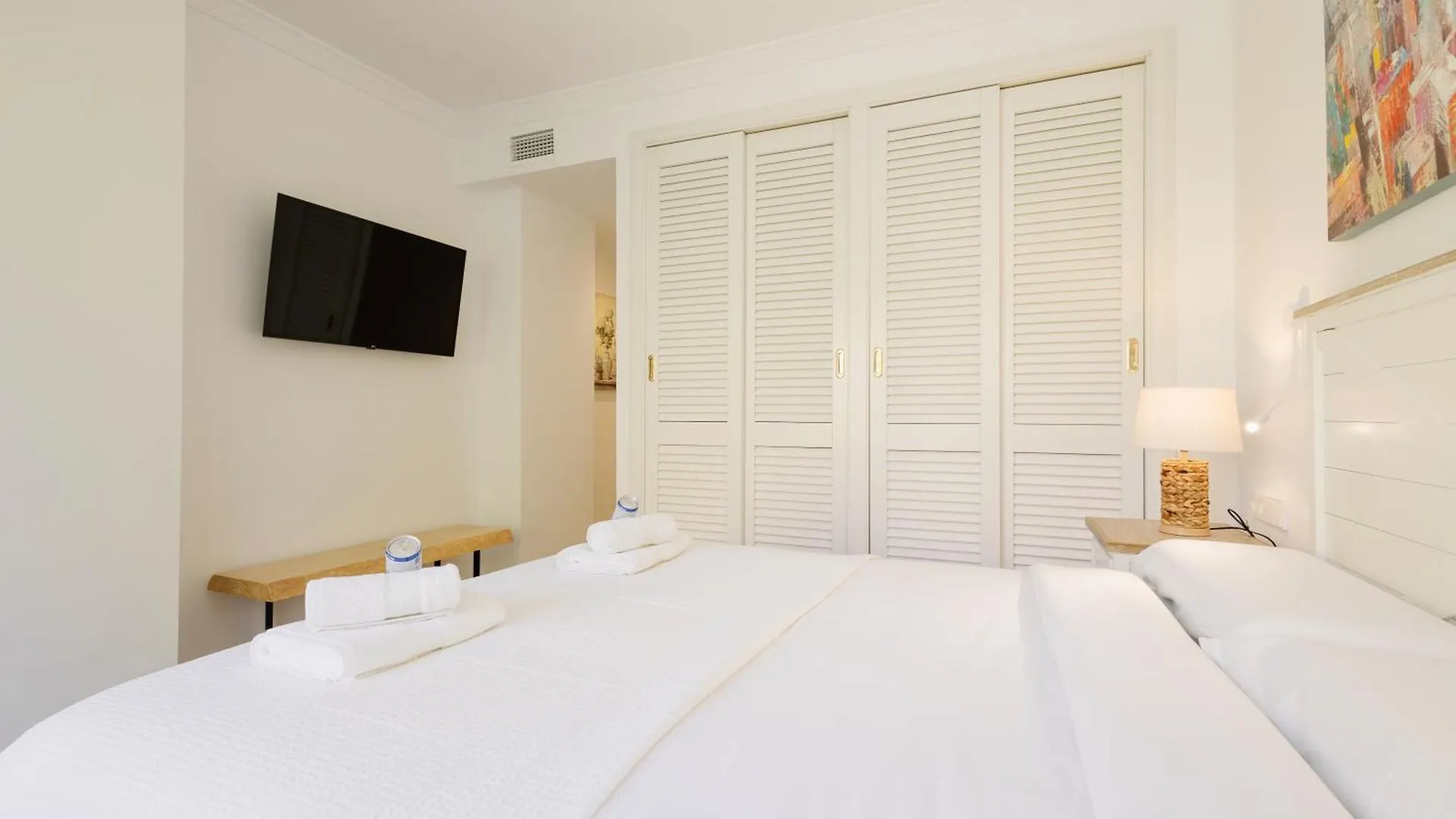 Newly Renovated Apartment With Large Private And Glazed Terrace, Close To The Beach In Elviria, Marbella East Spain