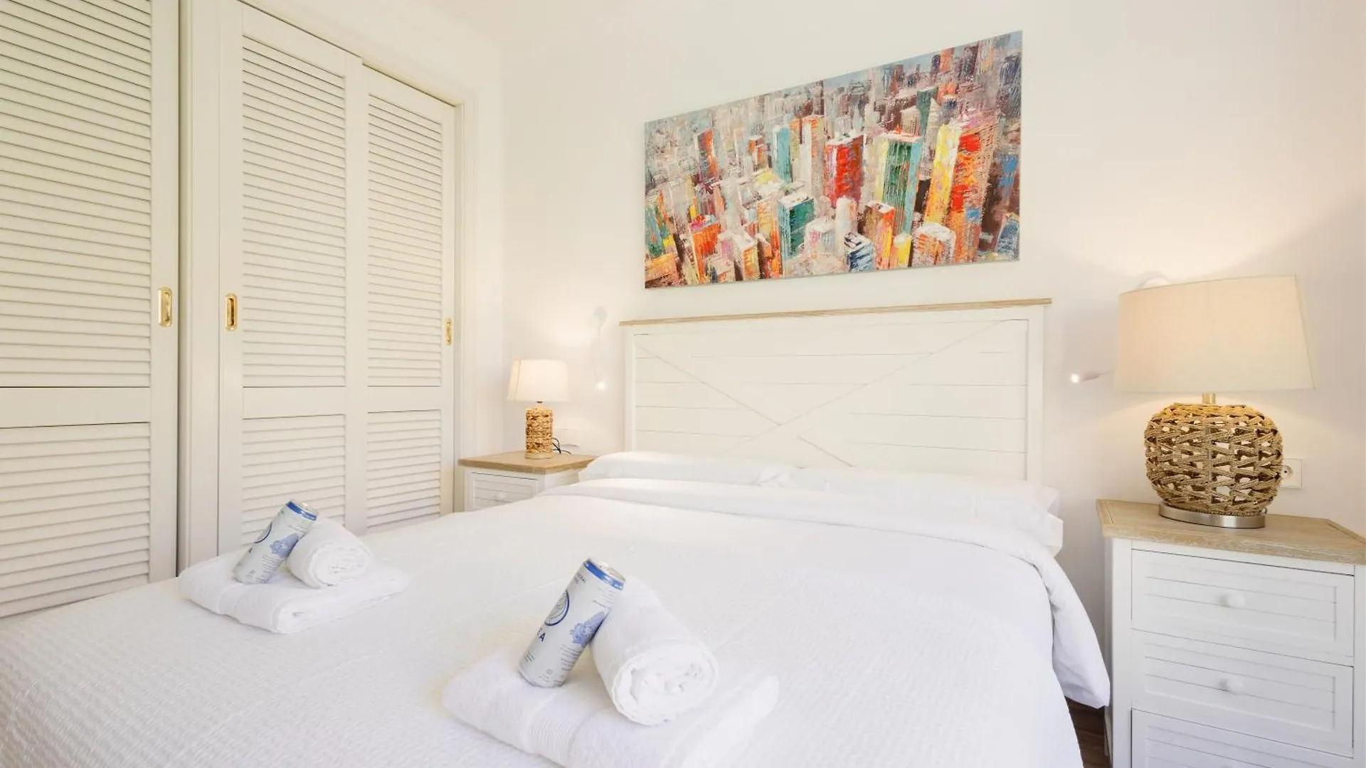 Newly Renovated Apartment With Large Private And Glazed Terrace, Close To The Beach In Elviria, Marbella East 0*,